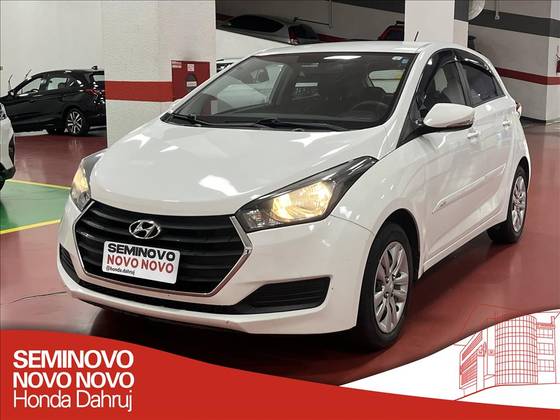 HYUNDAI HB20 1.6 COMFORT PLUS 16V FLEX 4P MANUAL HYUNDAI HB20 1.6 COMFORT PLUS 16V FLEX 4P MANUAL